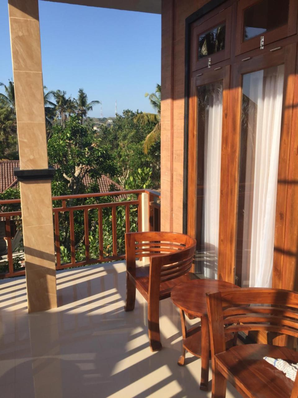 Bima Homestay Lembongan Exterior photo